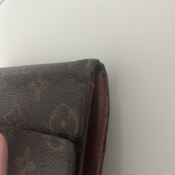 Louis Vuitton Monogram Trifold Wallet - Picture 2 of 10